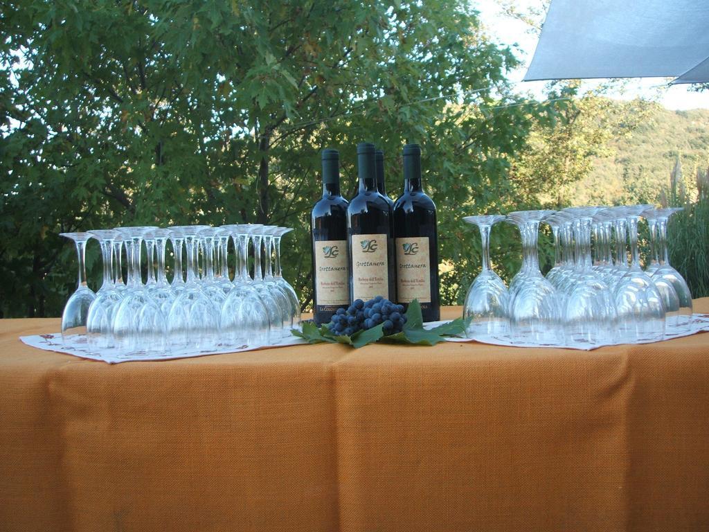 La Colombarola Agriturismo Farneto Екстериор снимка