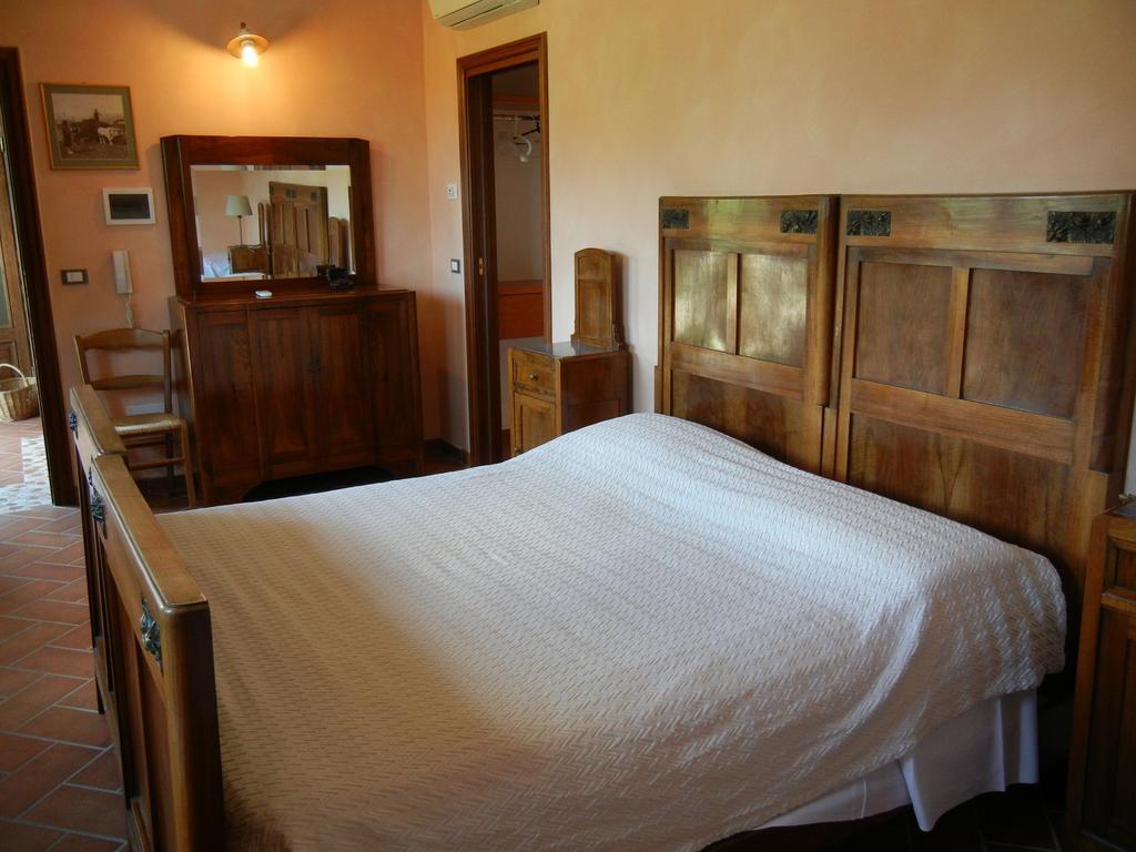 La Colombarola Agriturismo Farneto Екстериор снимка